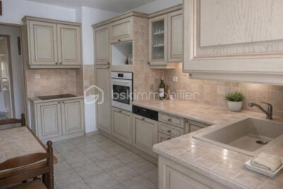 🏡 À VENDRE À SIX-FOURS-LES-PLAGES – 4 PIÈCES – 89 m² – CENTRE-VILLE – 4 pièces – 3 chambres – 88 m²