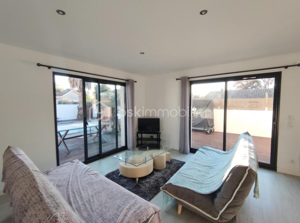 Maison 3 chambres – 4 pièces – 3 chambres – 93 m²