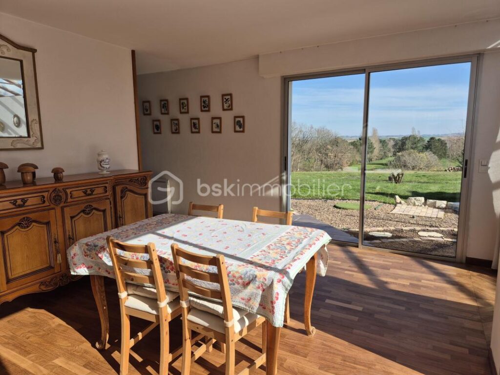 Demeure Contemporaine en campagne 195m² 6.5ha – 8 pièces – 5 chambres – 195 m²