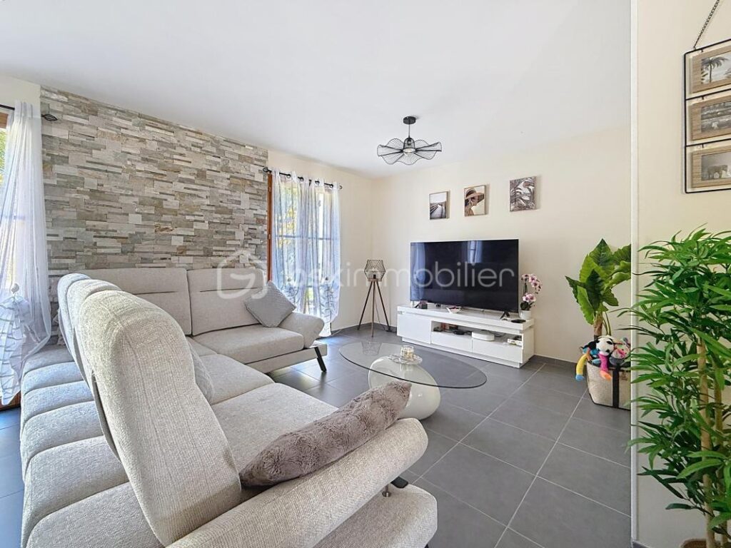 🏡 Maison traditionnelle 6 pièces – Meaux – 6 pièces – 4 chambres – 134 m²