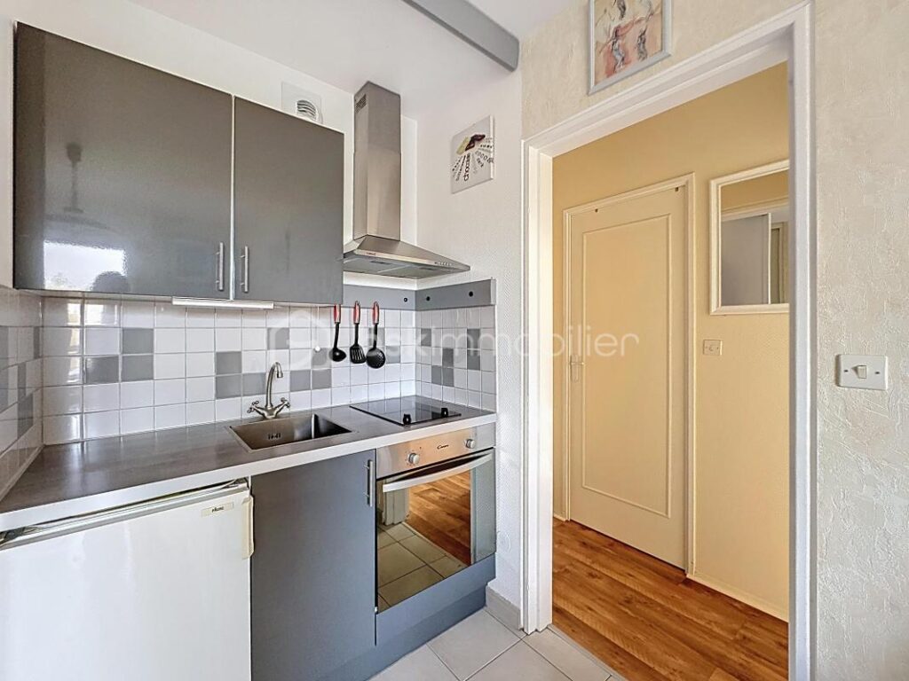 Appartement 3 pièces avec parking privatif – 3 pièces – 2 chambres – 35 m²