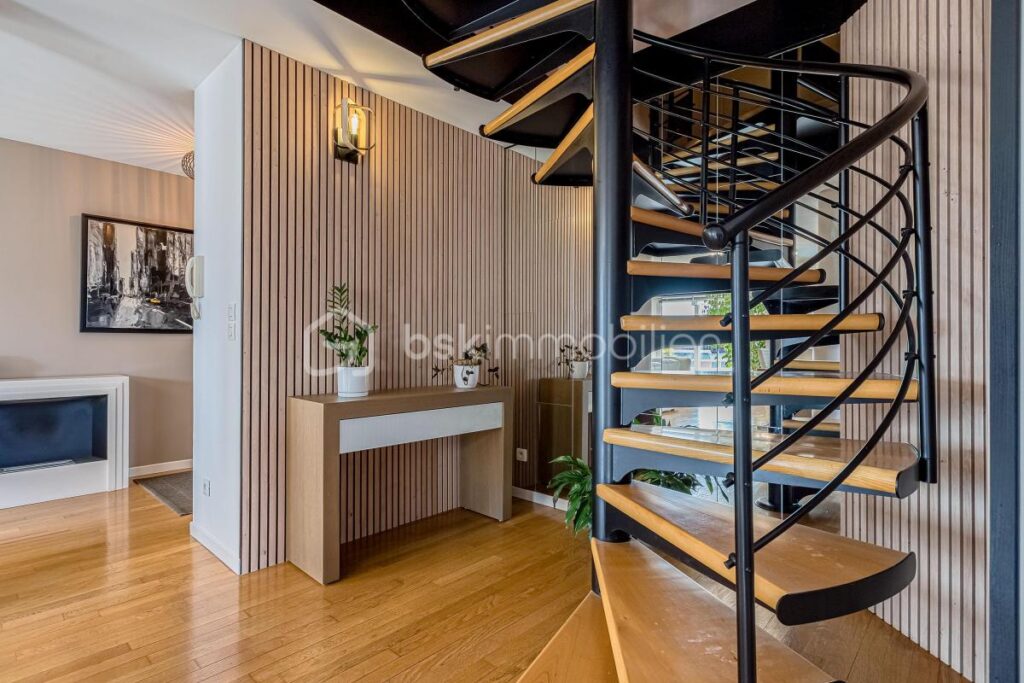 Duplex 5 pièces – Dernier étage – 5 pièces – 4 chambres – 132 m²