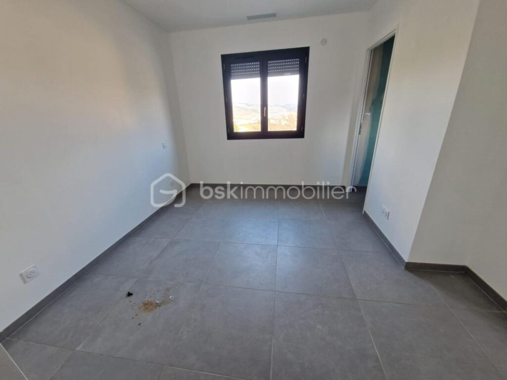 Maison neuve – Disponible en février 2025 – 4 pièces – 3 chambres – 135 m²