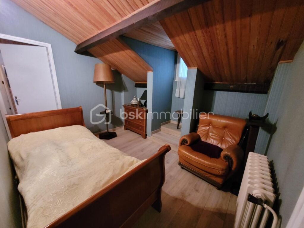 URGENT A VENDRE MAISON 5 PIÈCES 121 M² SANS VIS A VIS – 5 pièces – 4 chambres – 128 m²