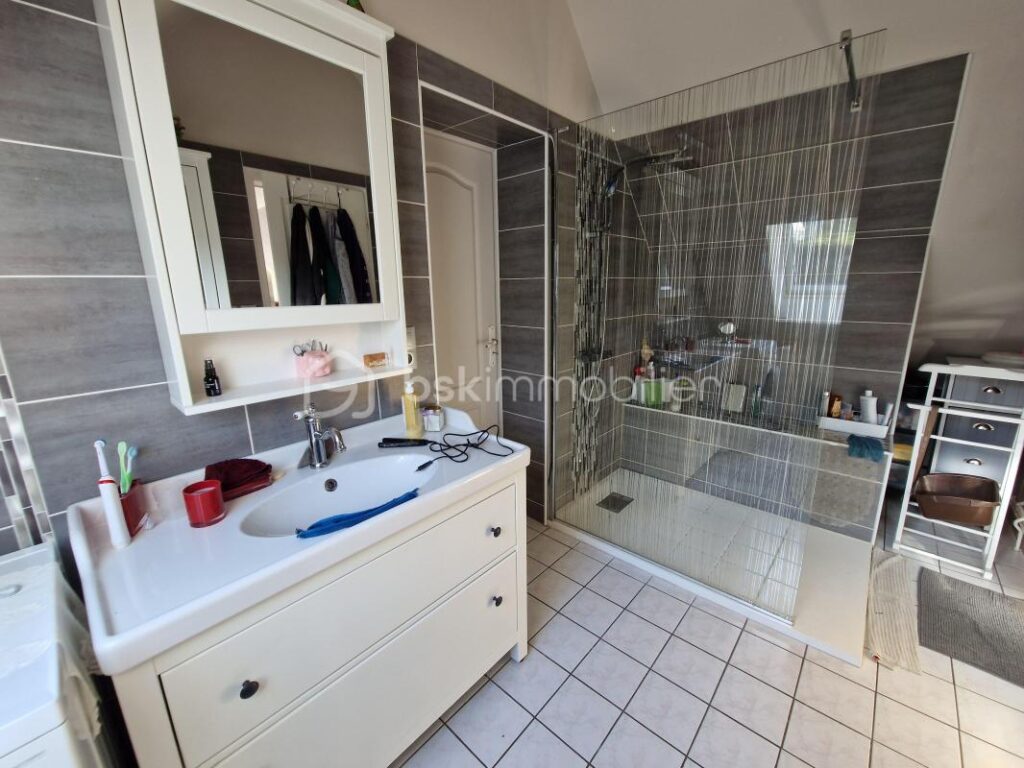 Très belle opportunité sur Colombiers et vue imprenable sur la vallée de l’envigne! – 8 pièces – 4 chambres – 230 m²