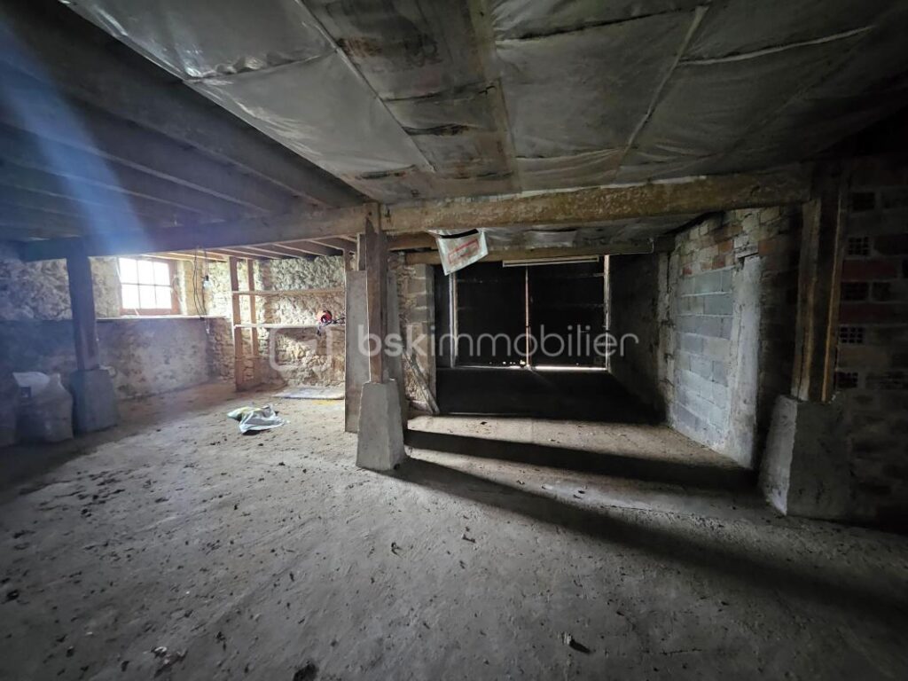 Maison de campagne en pierre et chalet avec vue – 4 pièces – 3 chambres – 135 m²