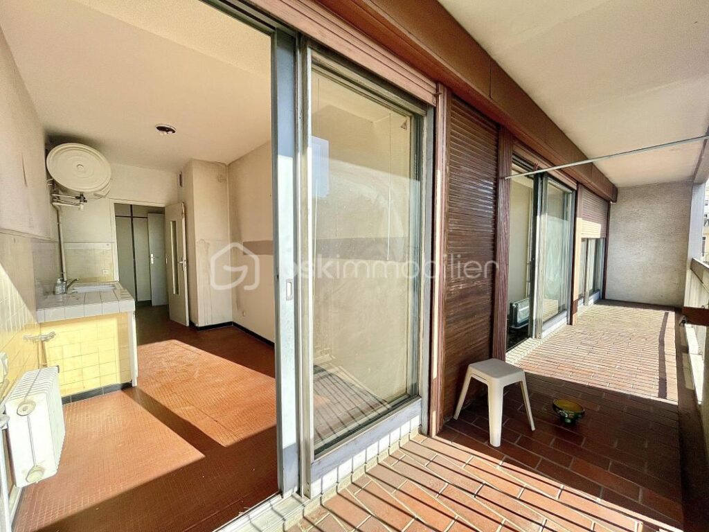 Perpignan Résidence ‘ Le Palace’, Appartement T2, Terrasse, Parking et Piscine ! – 2 pièces – 1 chambre – 62 m²