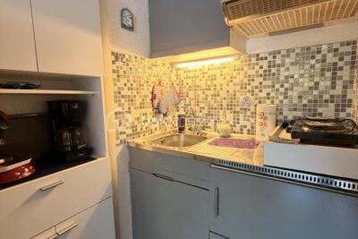 Lumineux studio cabine avec parking proche plage – 1 pièce – NR chambres – 23 m²