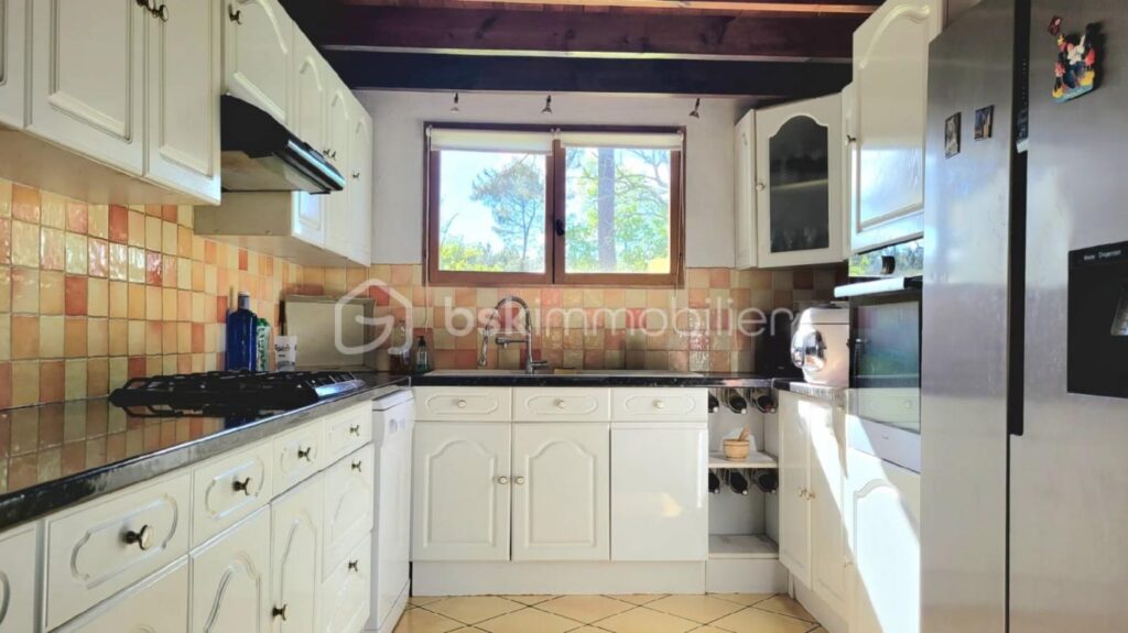 Magnifique Maison Landaise sur Airial avec Piscine et Étendue Verdoyante ! – 6 pièces – 3 chambres – 165 m²