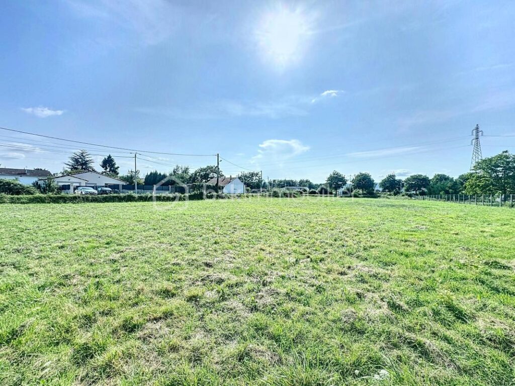 Terrain Constructible de 450 m² à Vendre à Pamiers – NR pièces – NR chambres – 450 m²