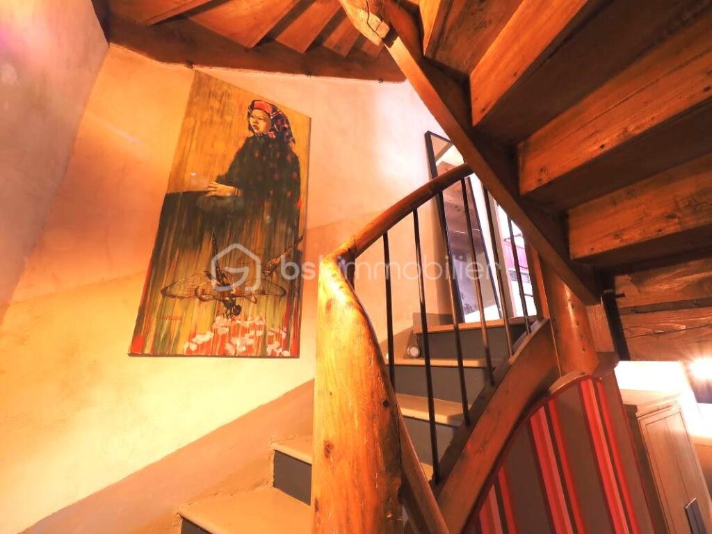 jolie maison de village de 105 m² avec grand jardin de 800 m² sans vis à vis et vue montagne – 4 pièces – 3 chambres – 105 m²