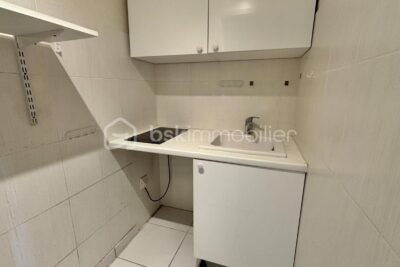 Grand studio/2P 49 m² avec balcon – Résidence seniors – 1 pièce – 1 chambre – 48 m²