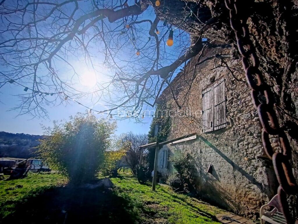 Corps de ferme à Rénover – 4 pièces – 3 chambres – 115 m²