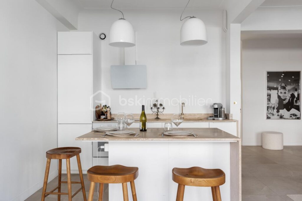 Appartement d’exception de 90 m2 – Boulevard Gambetta, Nice – 4 pièces – 2 chambres – 90 m²