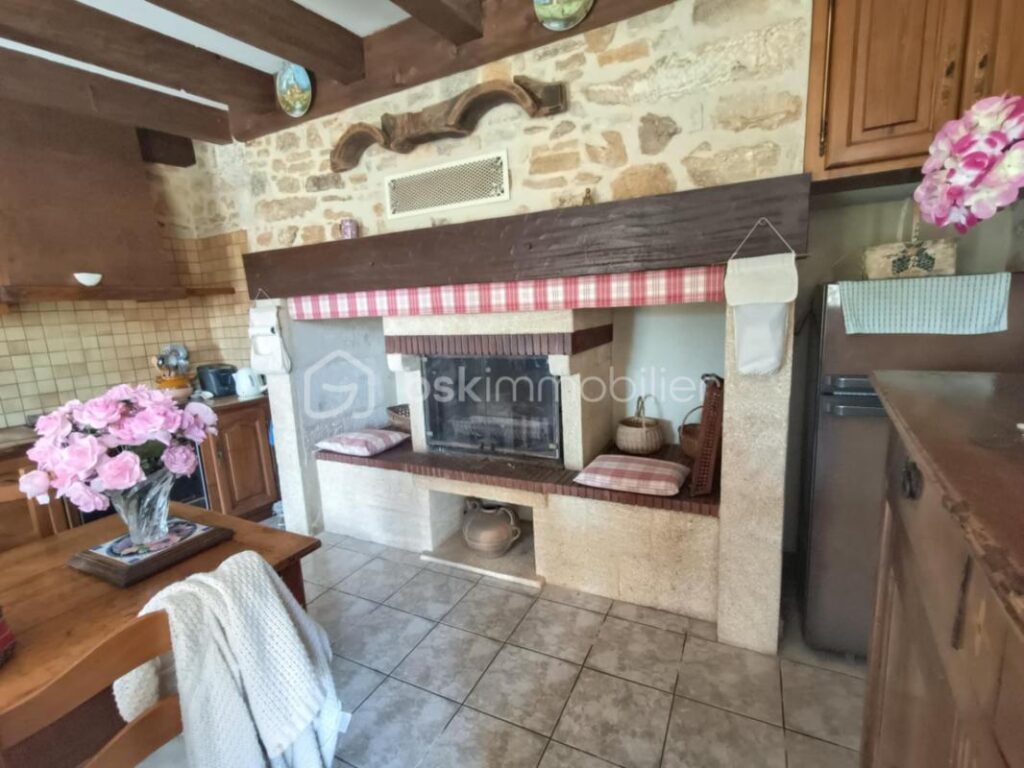 Ancienne et Magnifique Bâtisse en Pierres de 114 m2, située à Cladech 24170 – 4 pièces – 3 chambres – 114 m²