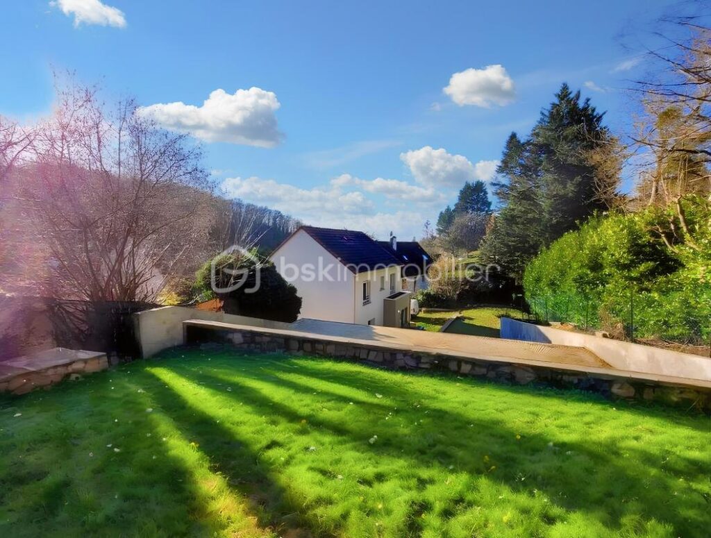 MAISON CONTEMPORAINE DE 160 M² DE SURFACE UTILE – VAUX-SUR-SEINE – 6 pièces – 4 chambres – 132 m²