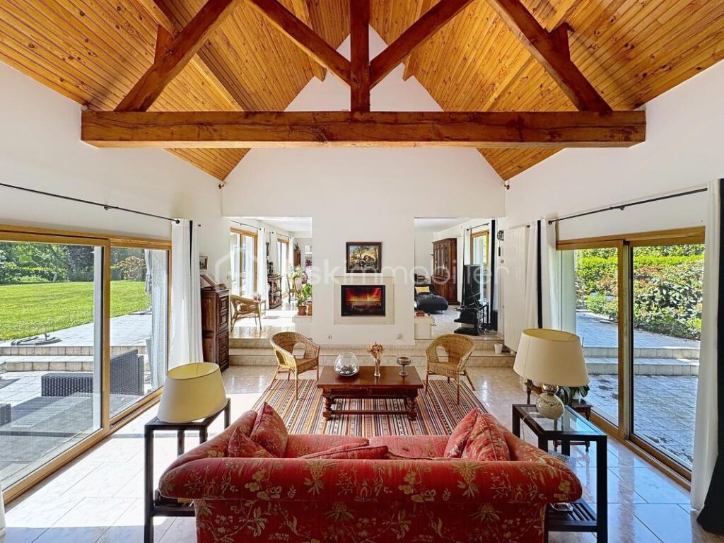 Maison 377m2 secteur Villers-sur-Mer – 9 pièces – 4 chambres – 377 m²