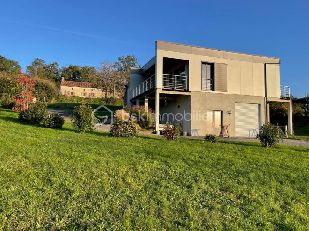 Maison Contemporaine d’Architecte de 2020 située à Loubéjac 24550 – 4 pièces – 3 chambres – 135 m²