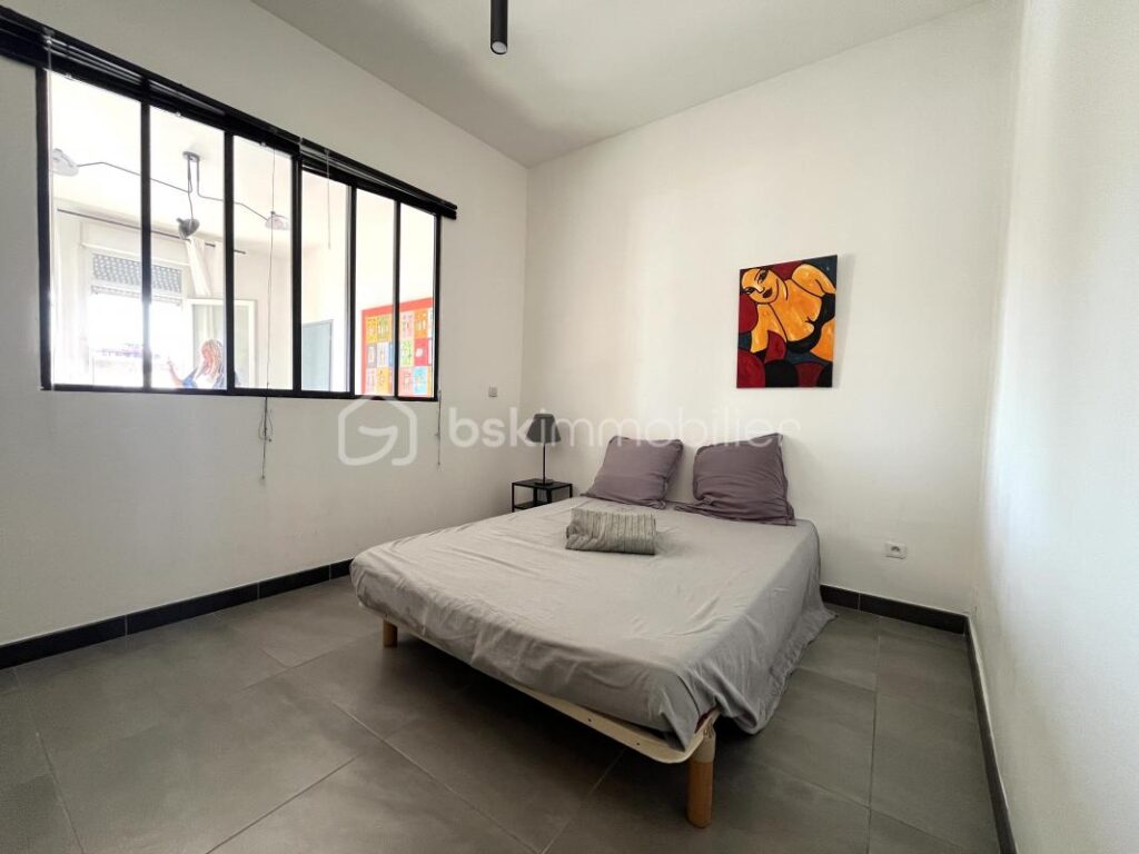 SUBLIME APPARTEMENT VUE DÉGAGÉE SUR LE QUAI – 3 pièces – 1 chambre – 62 m²