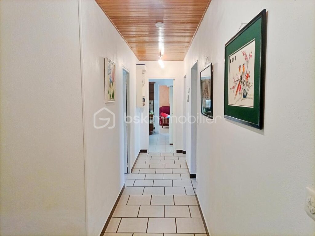 Maison 157m2 de plain-pied avec vue dégagée – 5 min de Catus – 6 pièces – 3 chambres – 157 m²