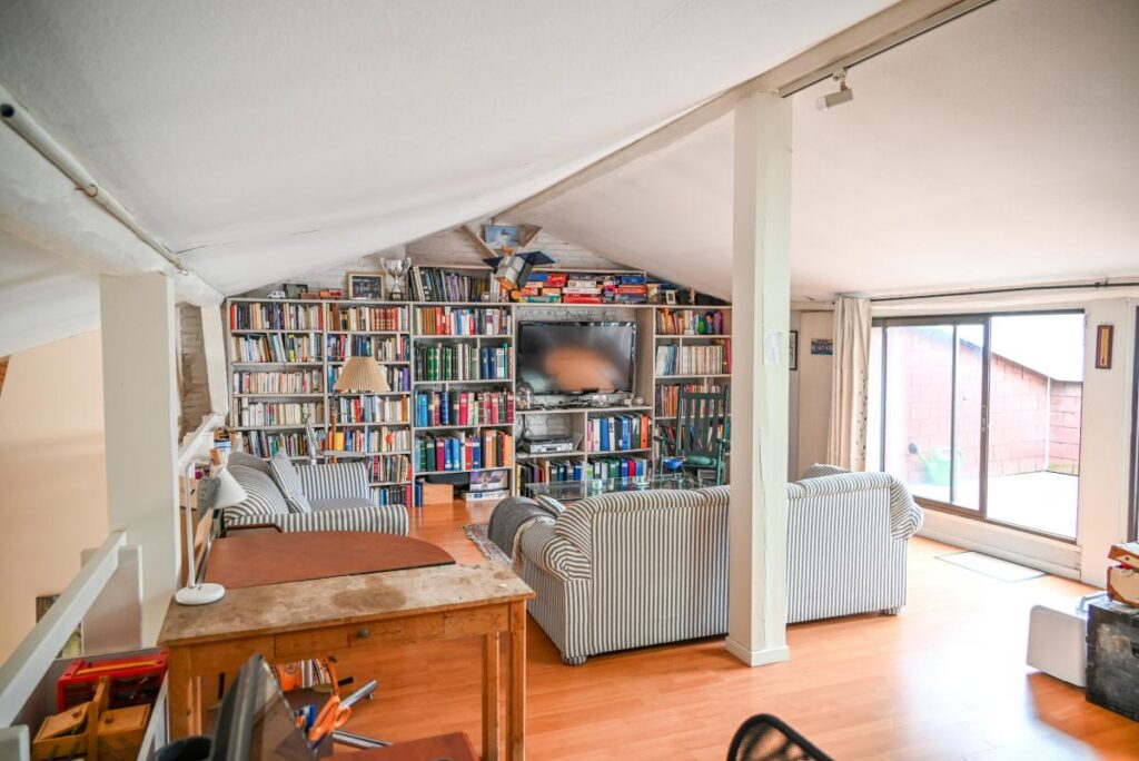 **Maison d’habitation de 232 m2 habitables au cœur de Toulouse face à la Garonne et à la prairie des filtres ** – 8 pièces – 6 chambres – 232 m²