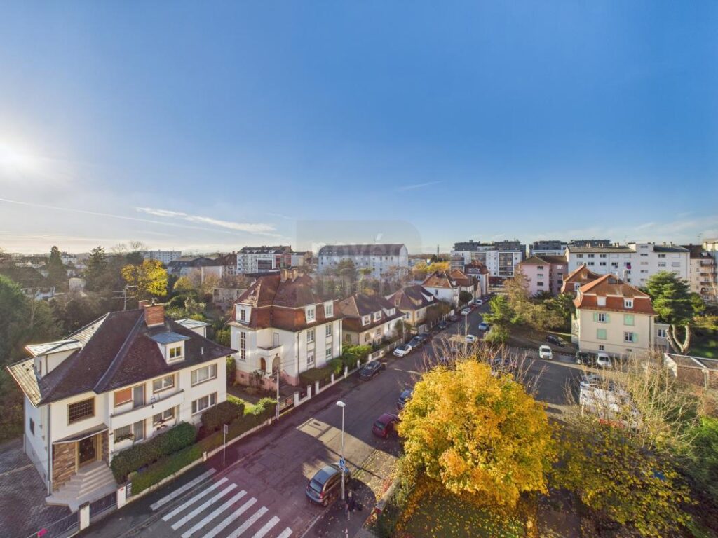 Grand 3/4 pièces, vue panoramique, proche tram – 3 pièces – 2 chambres – 94 m²