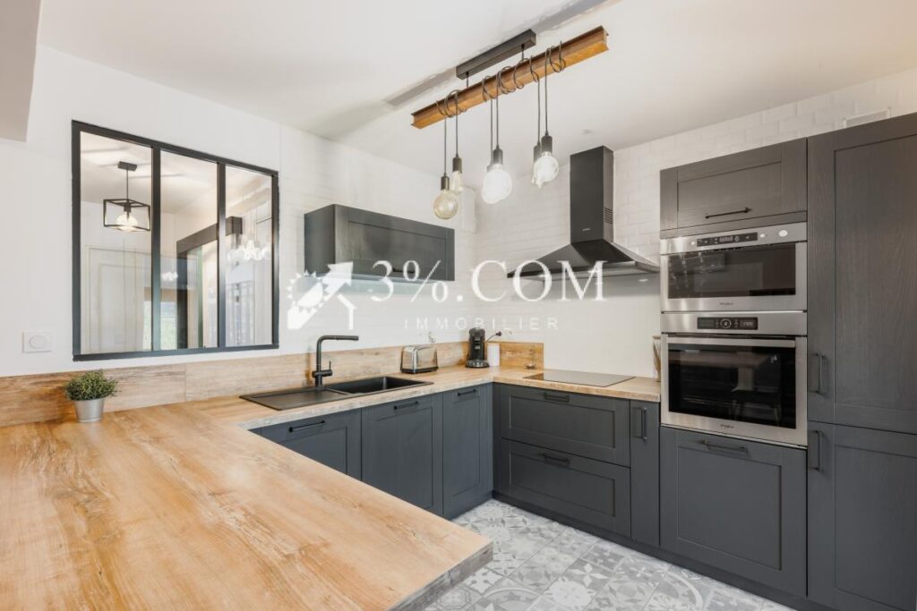 A vendre 2 pièces + studio Boulouris – 3 pièces – 2 chambres – 68 m²