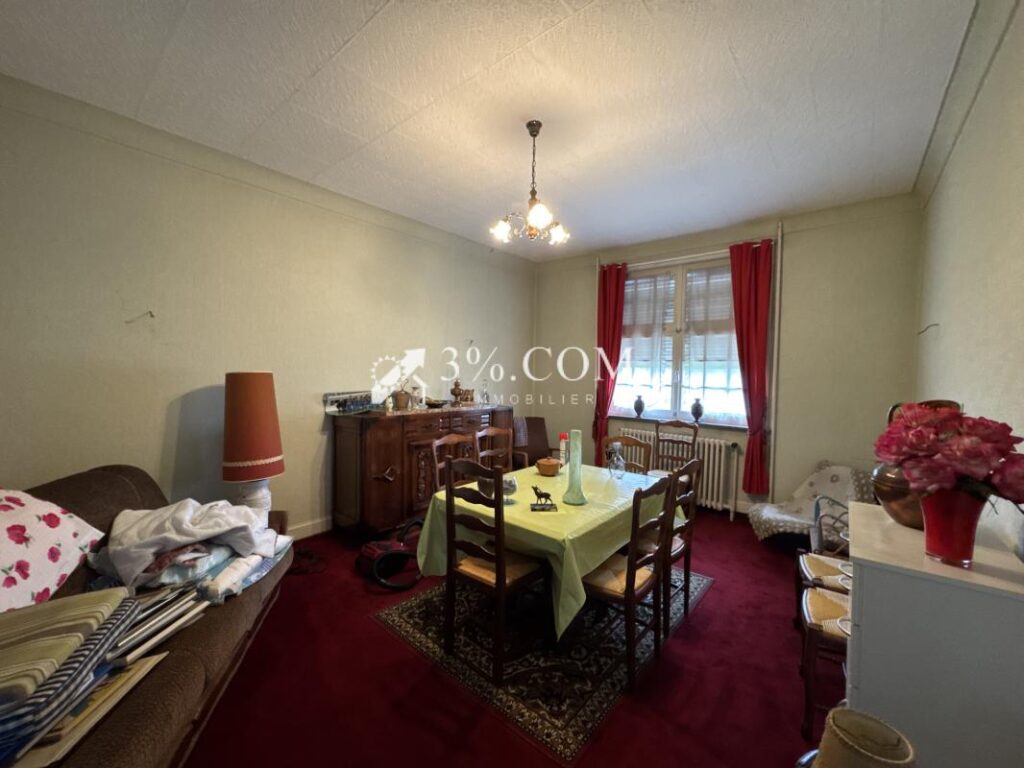 Propriété individuelle semi plain pied 227m2 à Artres – 10 pièces – 6 chambres – 227 m²