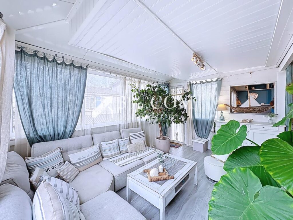 Charmant chalet 7 pièces de 112 m2 en pleine propriété – jar – 7 pièces – 5 chambres – 111 m²