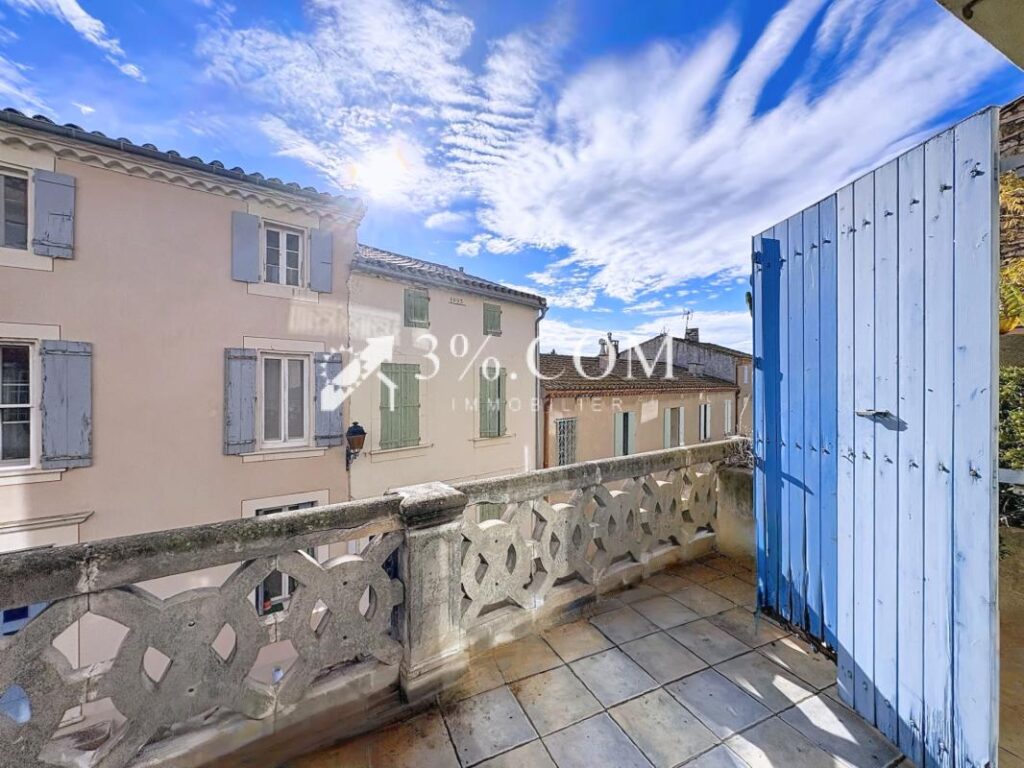 Maison atypique d’exception de 215 m2, 7 pièces, 3 chambres – 8 pièces – 3 chambres – 215 m²