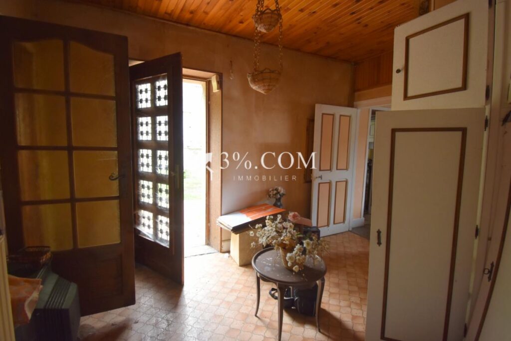 Ancien moulin de 154 m2, 3 chambres, 2 bureaux, dans écrin d – 5 pièces – 3 chambres – 153 m²