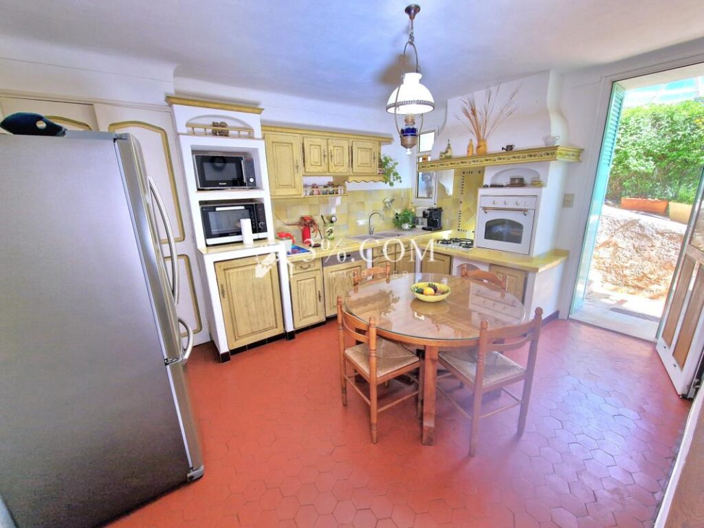 Villa Belle Epoque à Valescure – 6 pièces – 4 chambres – 160 m²