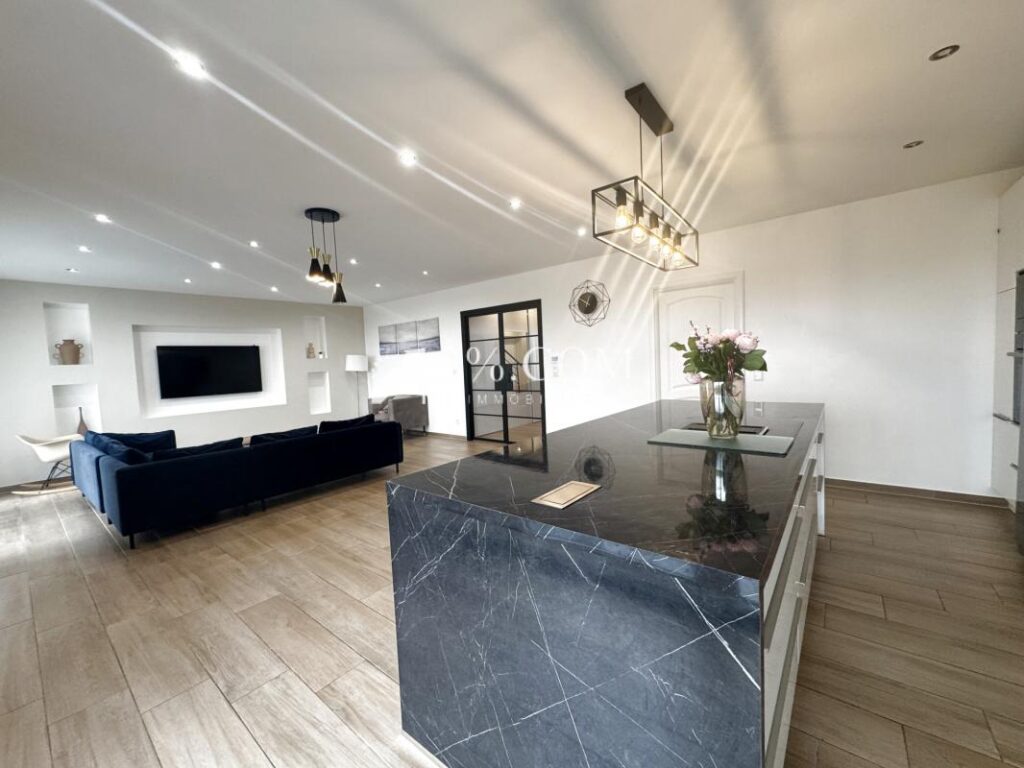 3%COM Belle maison d’architecte 4 chambres et 2 salles de b – 6 pièces – 4 chambres – 154 m²