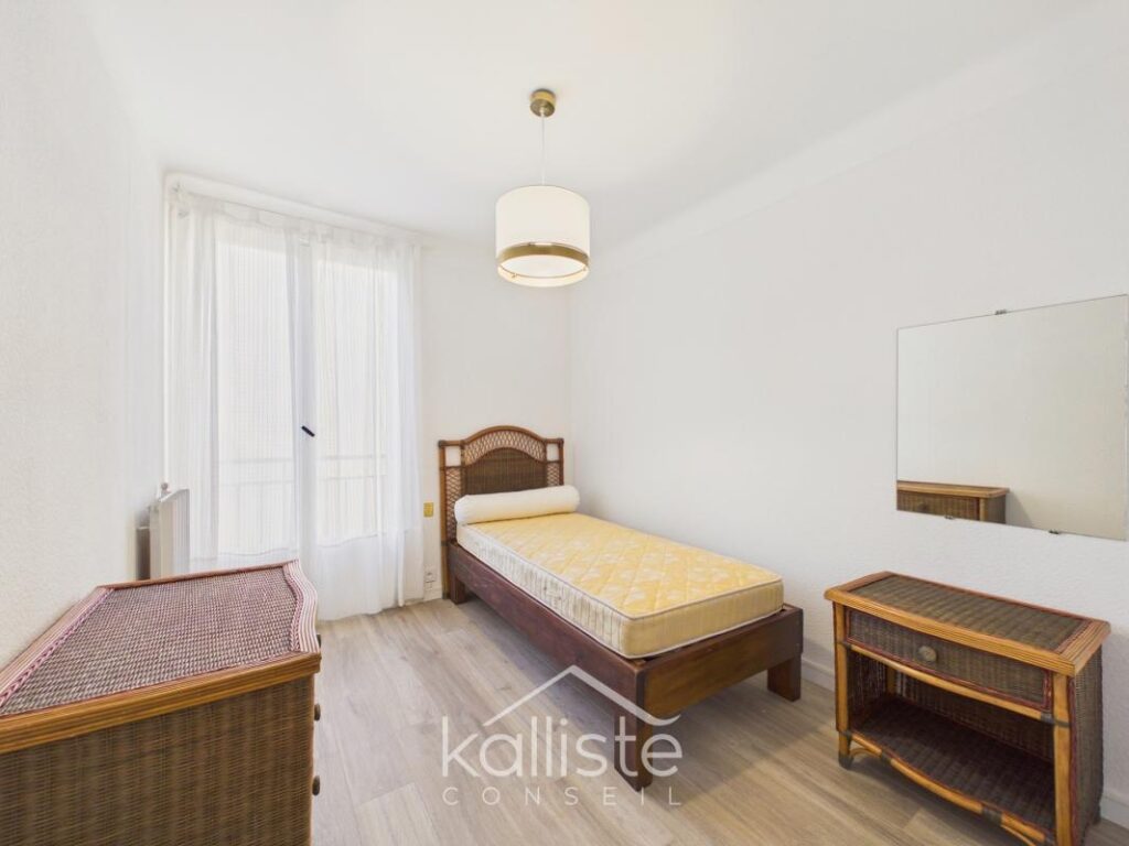 T3 Meublé – 6 Boulevard Fred Scamaroni – 3 pièces – 2 chambres – 70 m²