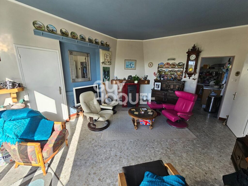 Maison atypique Mervent – 6 pièces – 4 chambres – 169 m²