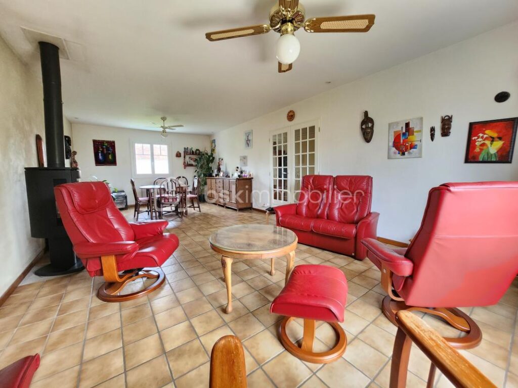 Magnifique Pavillon sur sous sol quartier Montapins à Nevers – 5 pièces – 4 chambres – 117 m²