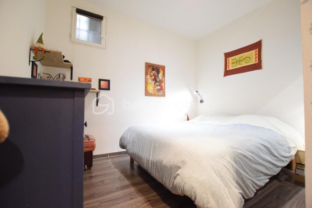 T2 DE45 M2 EN REZ DE JARDIN, TERRASSE, ET PLACES DE PARKING – 2 pièces – 1 chambre – 45 m²