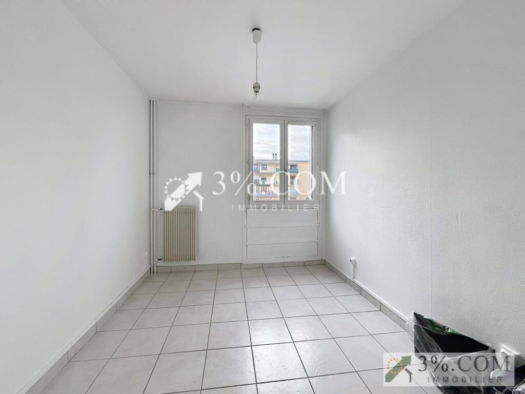 Appartement T3 avec balcon et cave – 3 pièces – 2 chambres – 65 m²