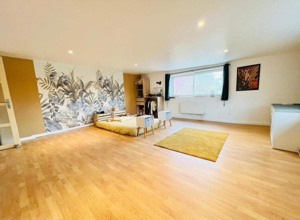 Maison individuelle, semi plain-pied, 5chambres, jardin, garage à TROISVILLES – 5 pièces – 4 chambres – 299 m²