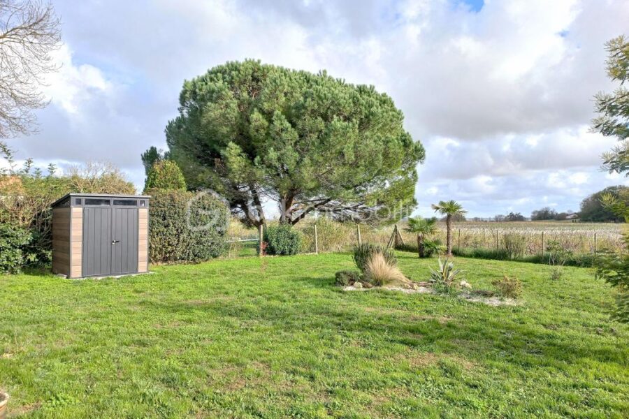 Maison à vendre à Saint just luzac