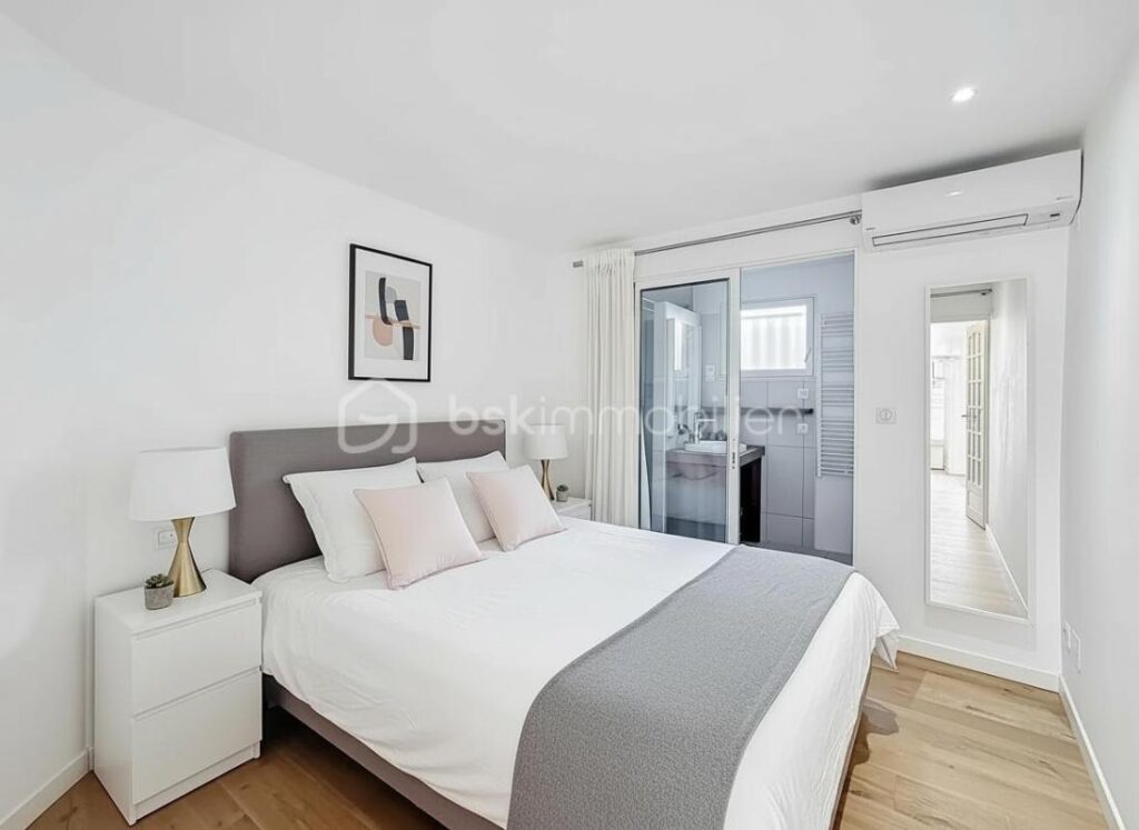 EXCLUSIVITÉ *** Magnifique Appartement T2 rénové de 45m2 avec vue canal à PALAVAS *** – 2 pièces – 1 chambre – 45 m²