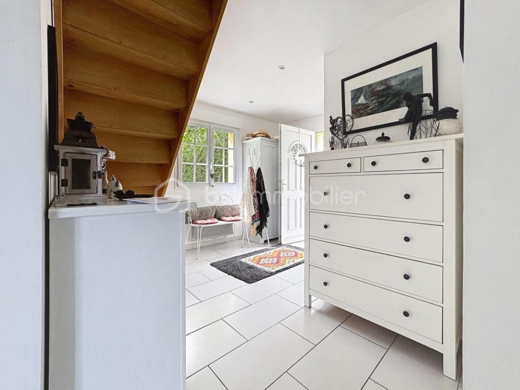 Élégante maison contemporaine de 149 m² au cœur d’un environnement privilégié – 5 pièces – 3 chambres – 149 m²