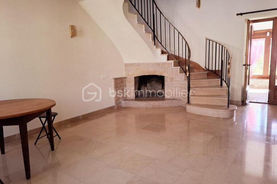 Maison à vendre à Sermaises