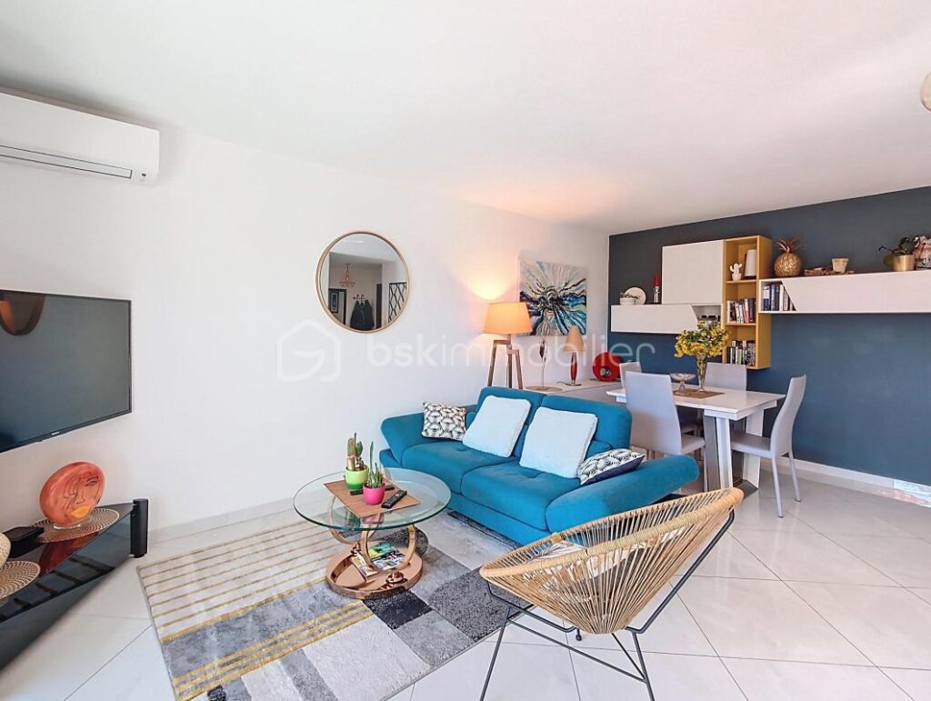3P Cannes Croix des Gardes – Terrasse 19 m² – Piscine – Calme – Parking – 3 pièces – 2 chambres – 62 m²