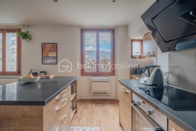 Appartement T3 au calme – Quartier de l’Aigle à Grenoble – possibilité d&rsquo;achat d&rsquo;un garage – 3 pièces – 2 chambres – 65 m²