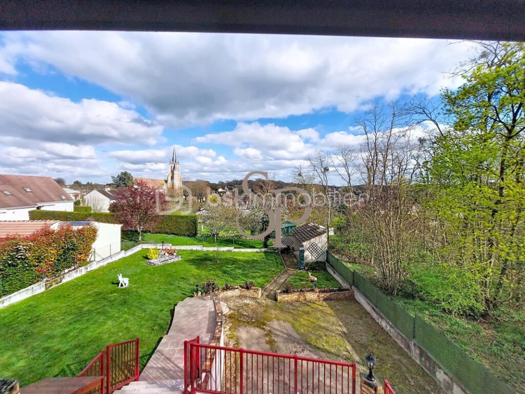 Maison 5 pièces 3 chambres – 5 pièces – 3 chambres – 106 m²