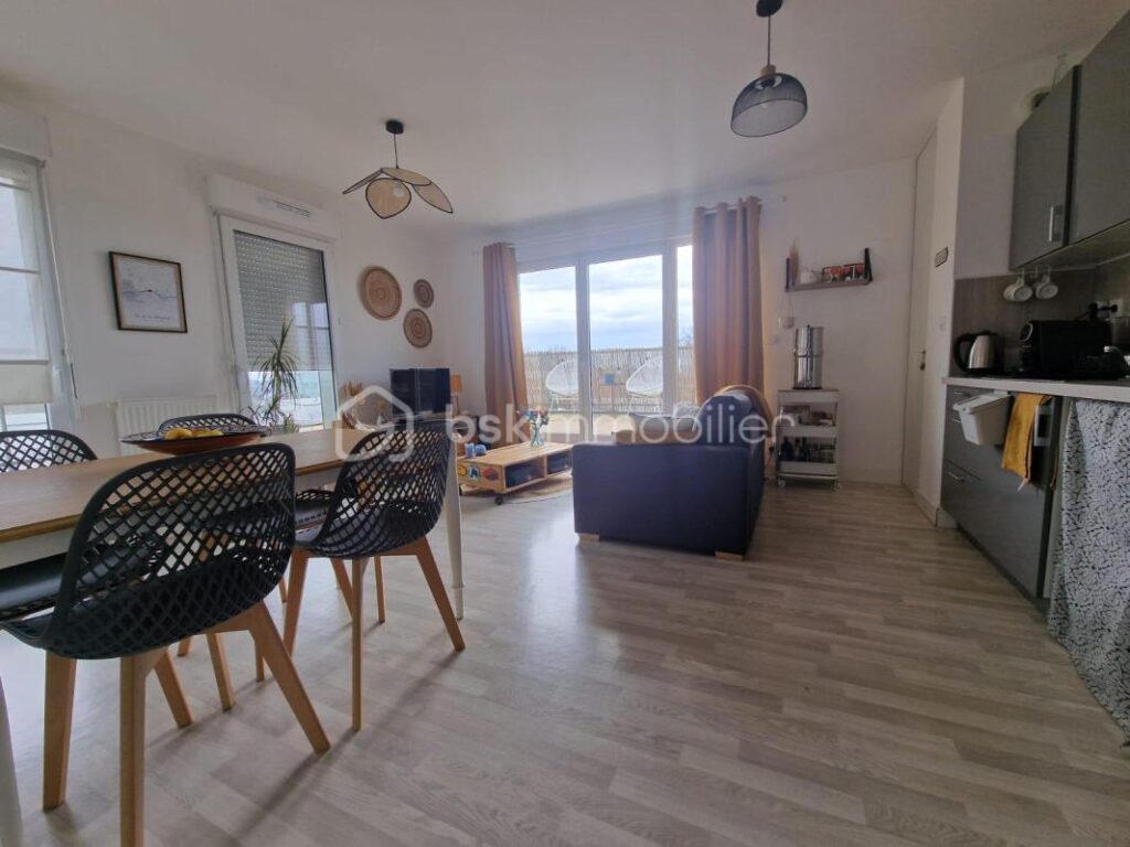 Magnifique appartement 3 pièces avec balcon panoramique et double terrasse – Montlouis-sur-Loire – 3 pièces – 2 chambres – 60 m²