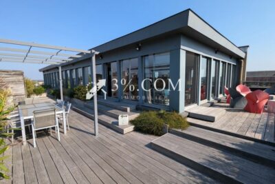 Appartement de 138 m2 – Dernier étage – Cuisine équipée – 3 – 4 pièces – 3 chambres – 138 m²