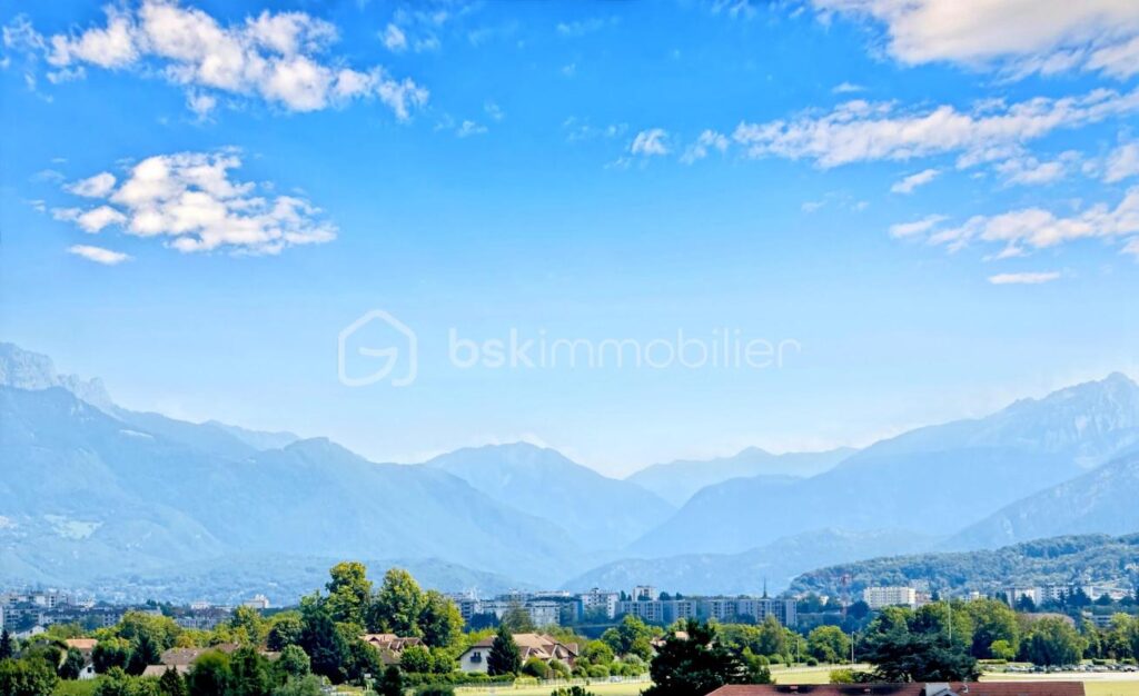 VILLA FAMILIALE D’ARCHITECTE – VUE PANORAMIQUE – EPAGNY METZ-TESSY – 6 pièces – 4 chambres – 167 m²