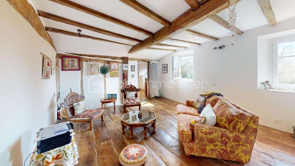 Ferme du XVIIIème Siècle – 7 pièces – 5 chambres – 158 m²